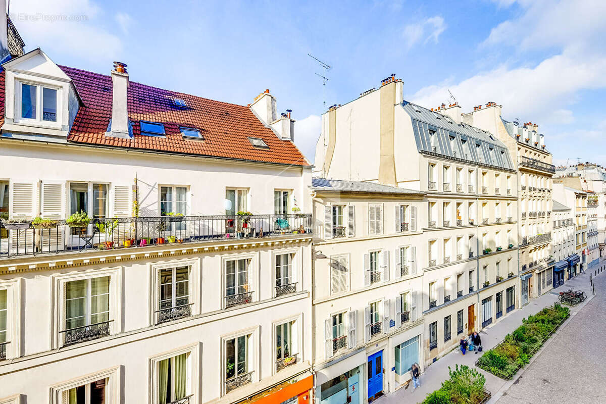 Appartement à PARIS-17E