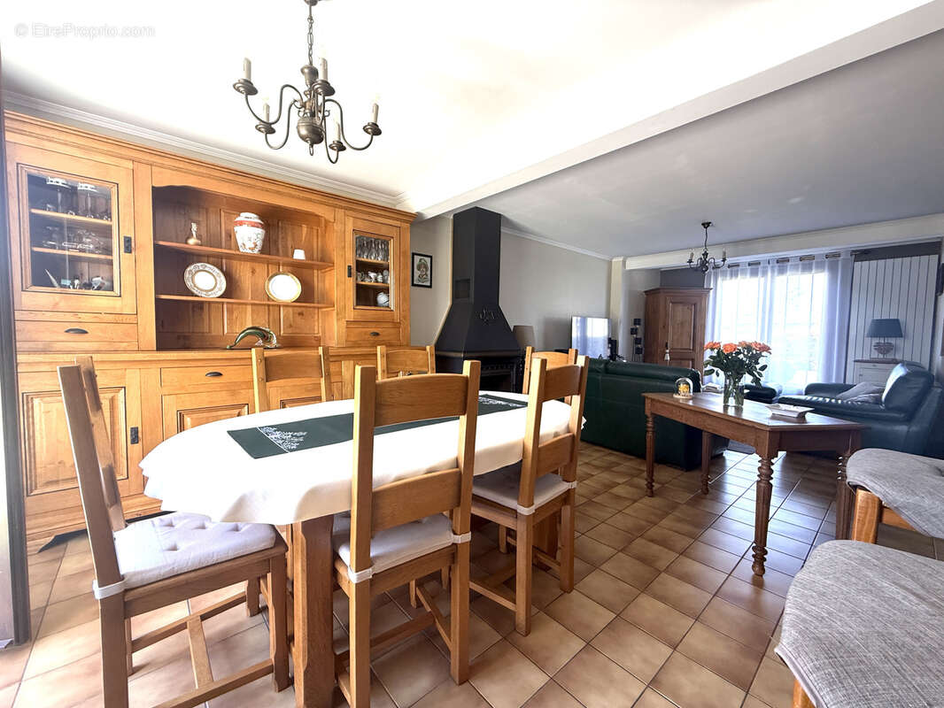 Maison à LA TURBALLE