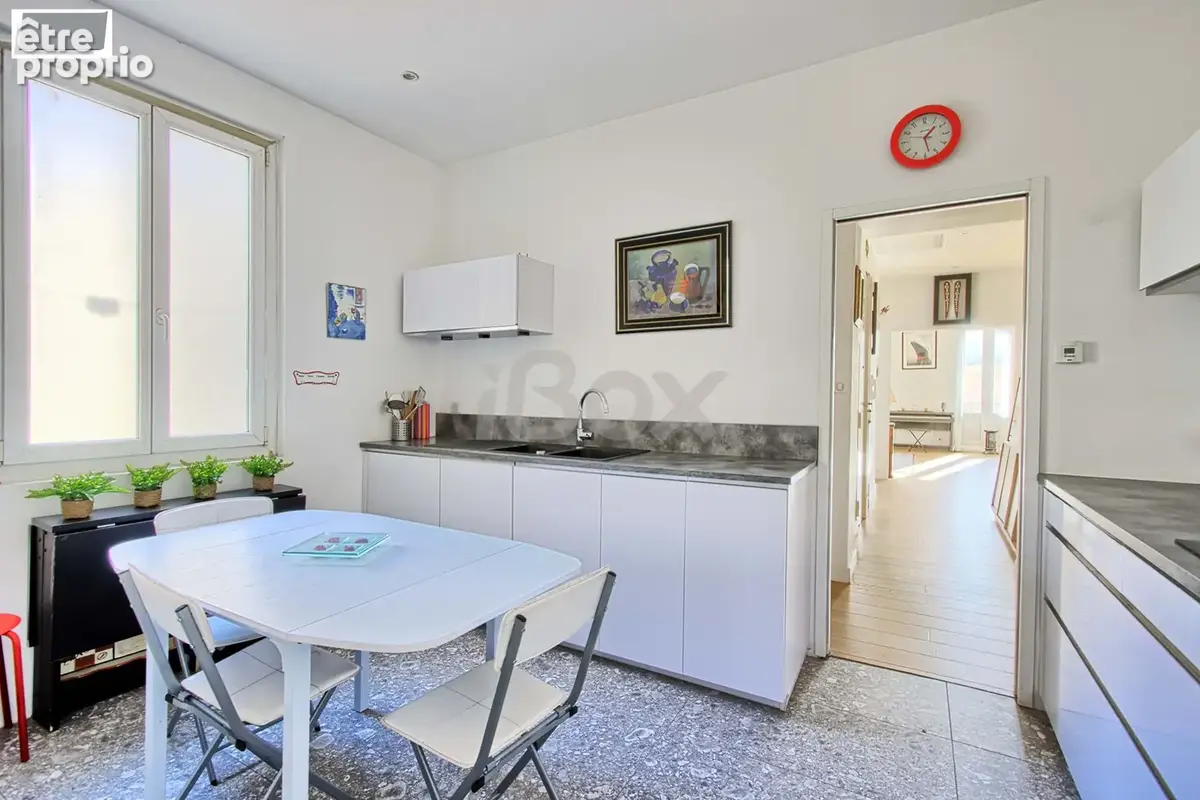TOULON, superbe appartement de 170m2 + cave et chambre de bonne - photo 7