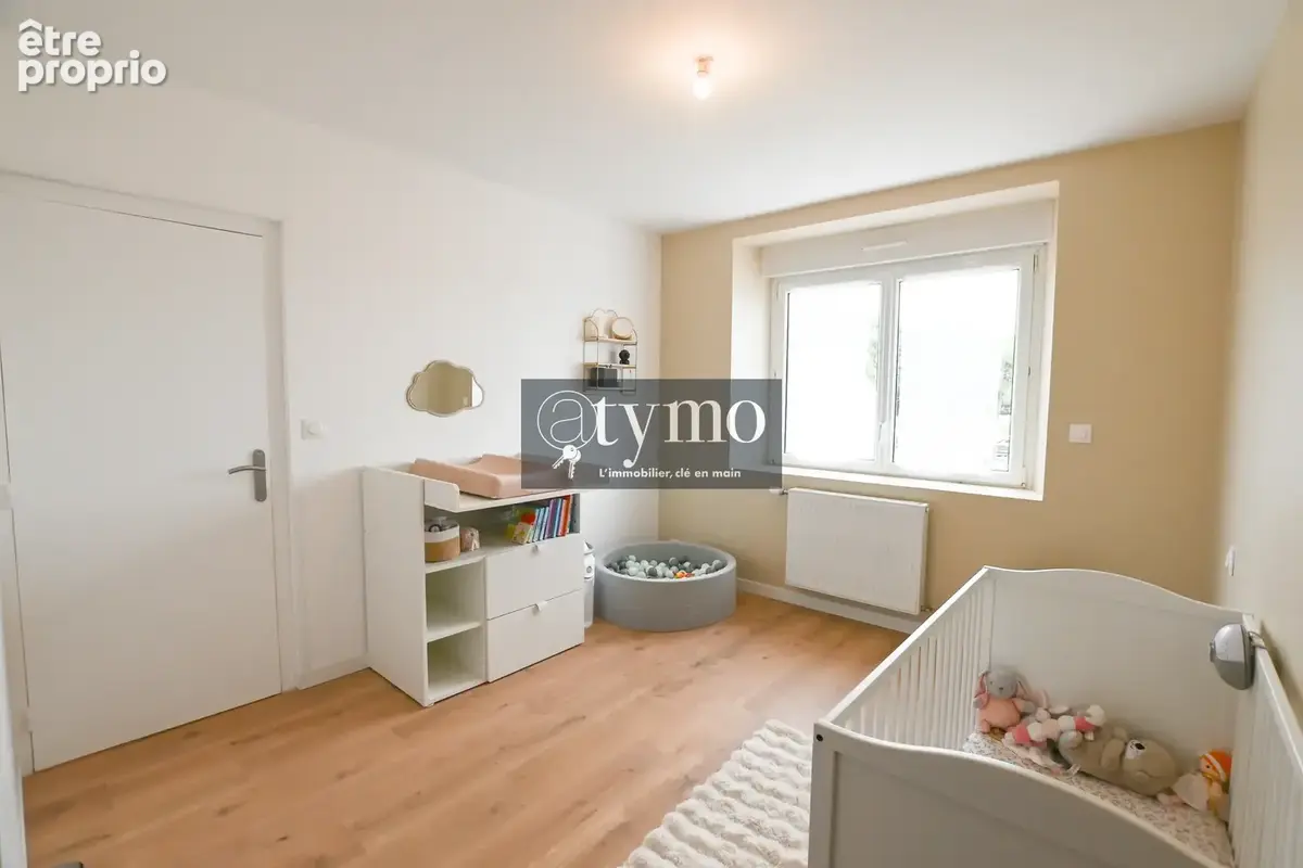 Maison entierement renovee 188m2 - 5 chambres sur terrain de 830m2 - photo 9