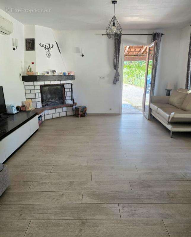Maison à LE LUC