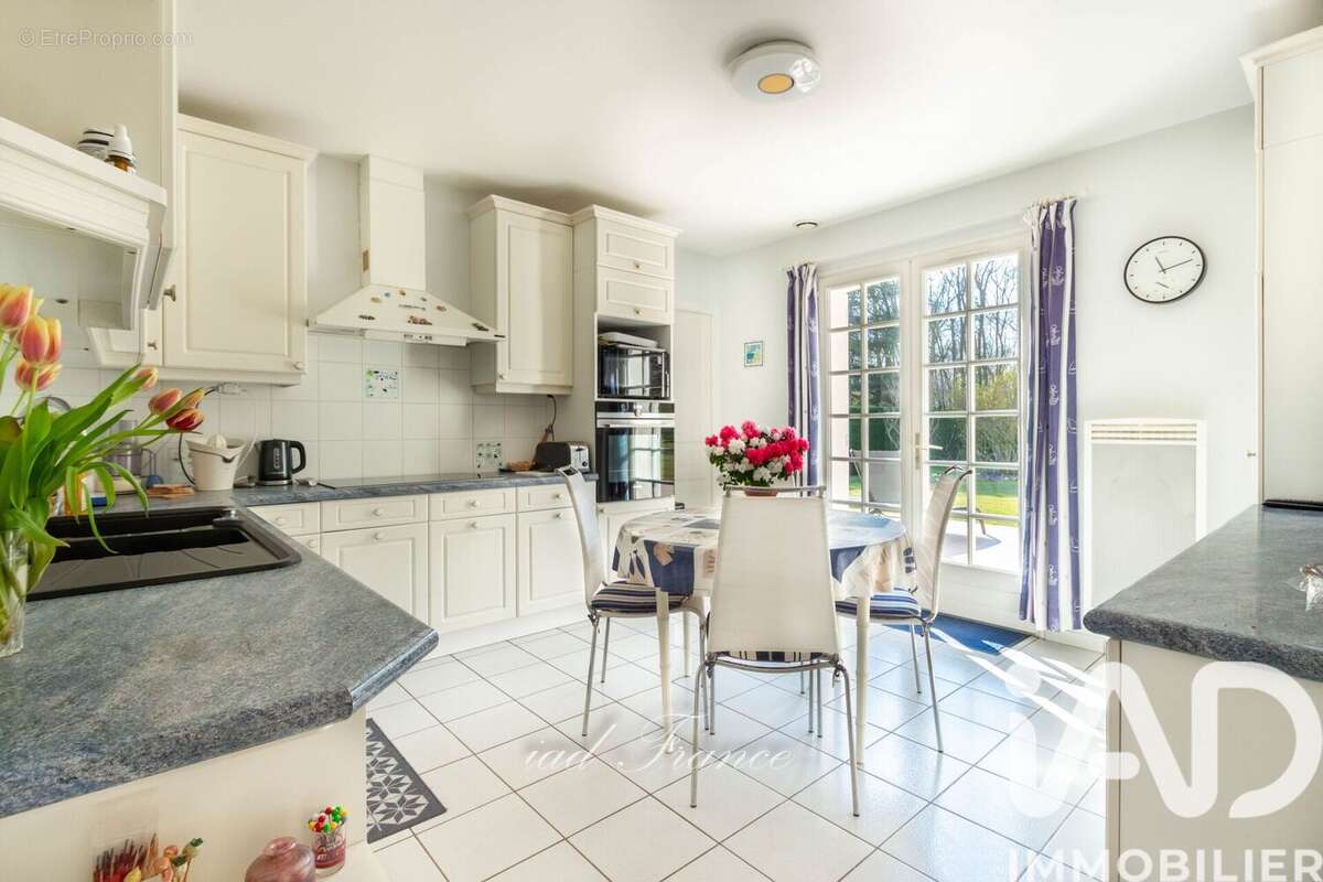 Photo 9 - Maison à ORGEVAL