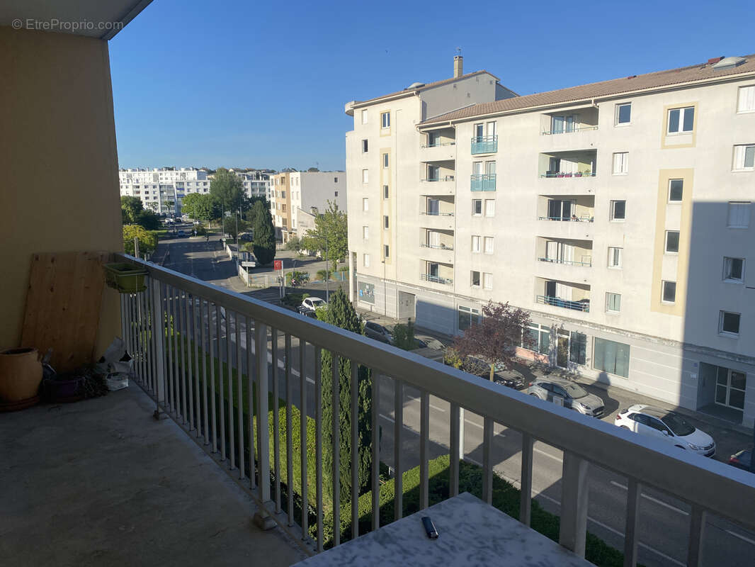 Appartement à BOURG-LES-VALENCE