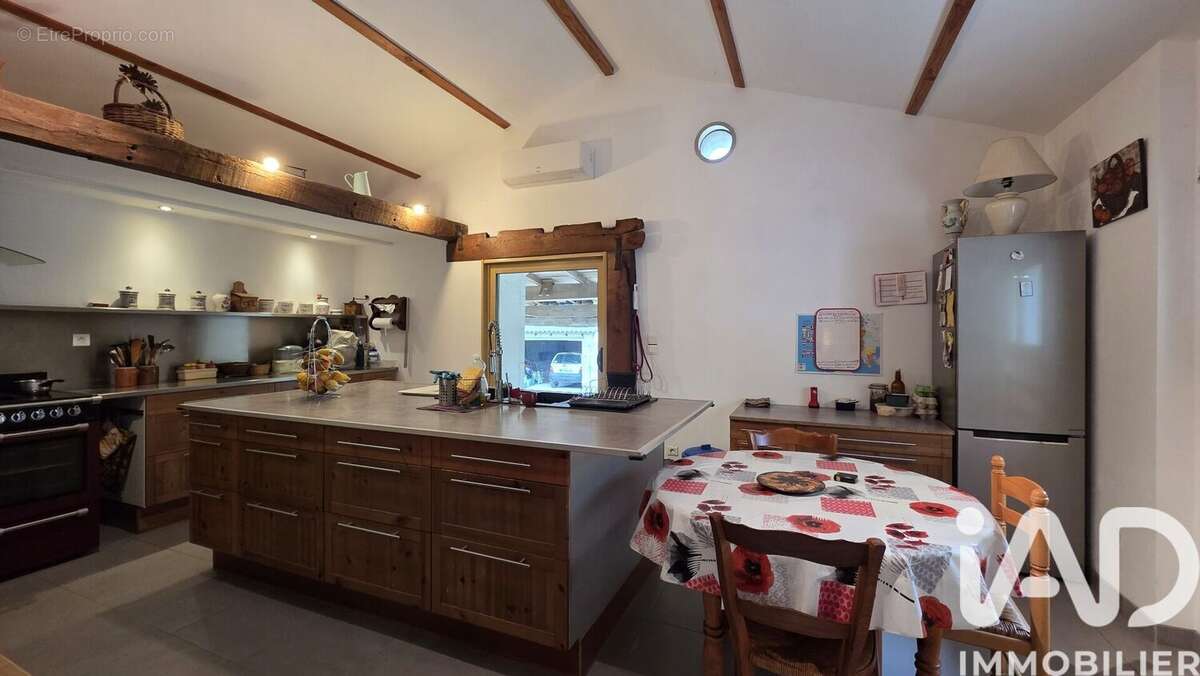 Photo 3 - Maison à SAINT-SATURNIN