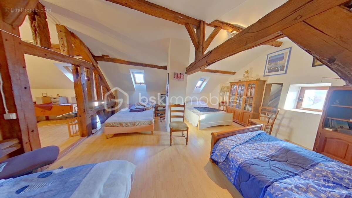 Maison à COURLON-SUR-YONNE