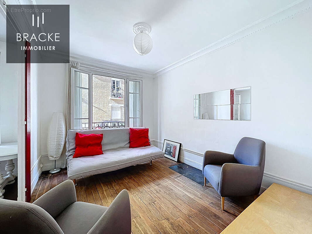 Appartement à COURBEVOIE