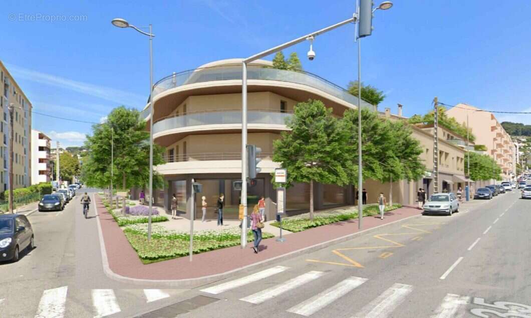 Commerce à VALLAURIS