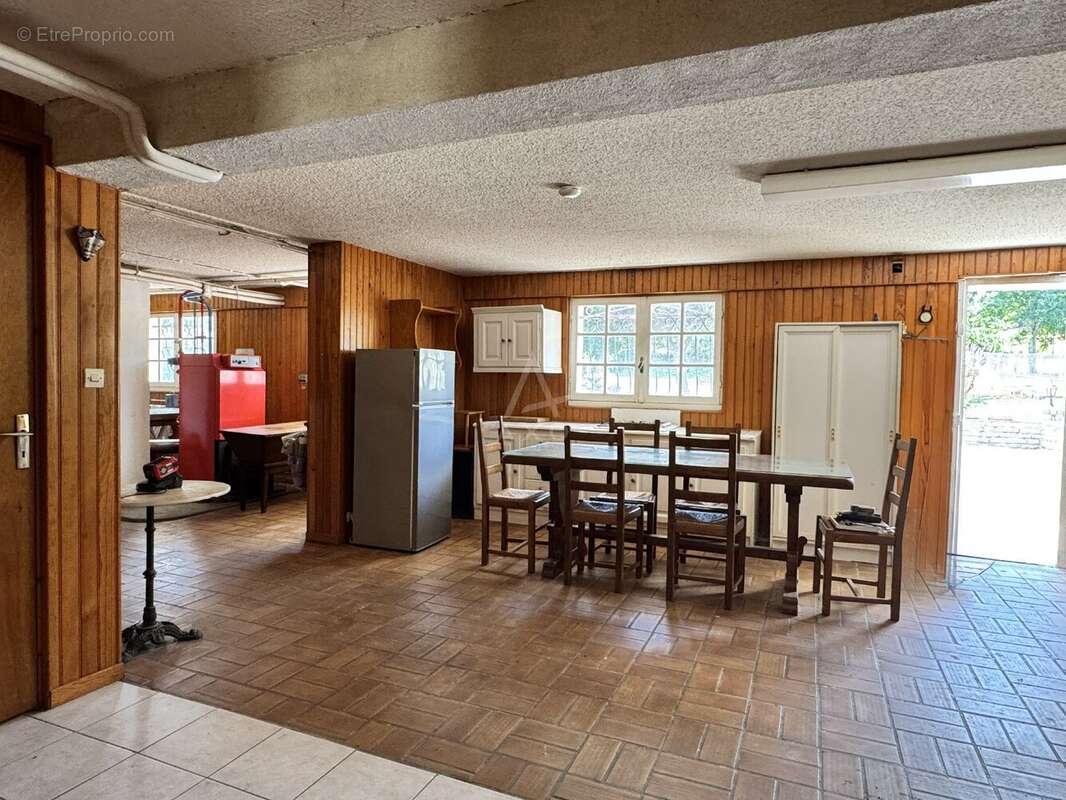 Maison à MAGNAC-SUR-TOUVRE