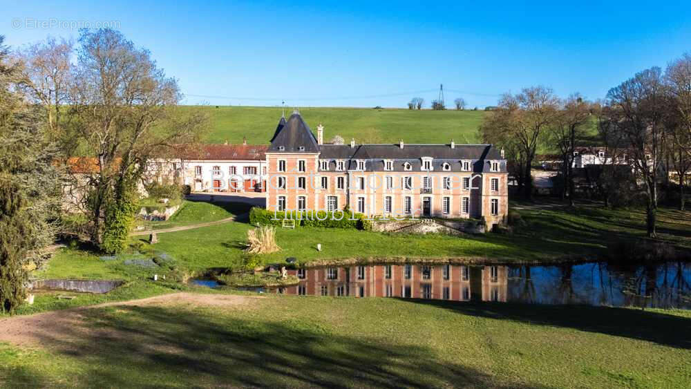 Maison à SERAINCOURT