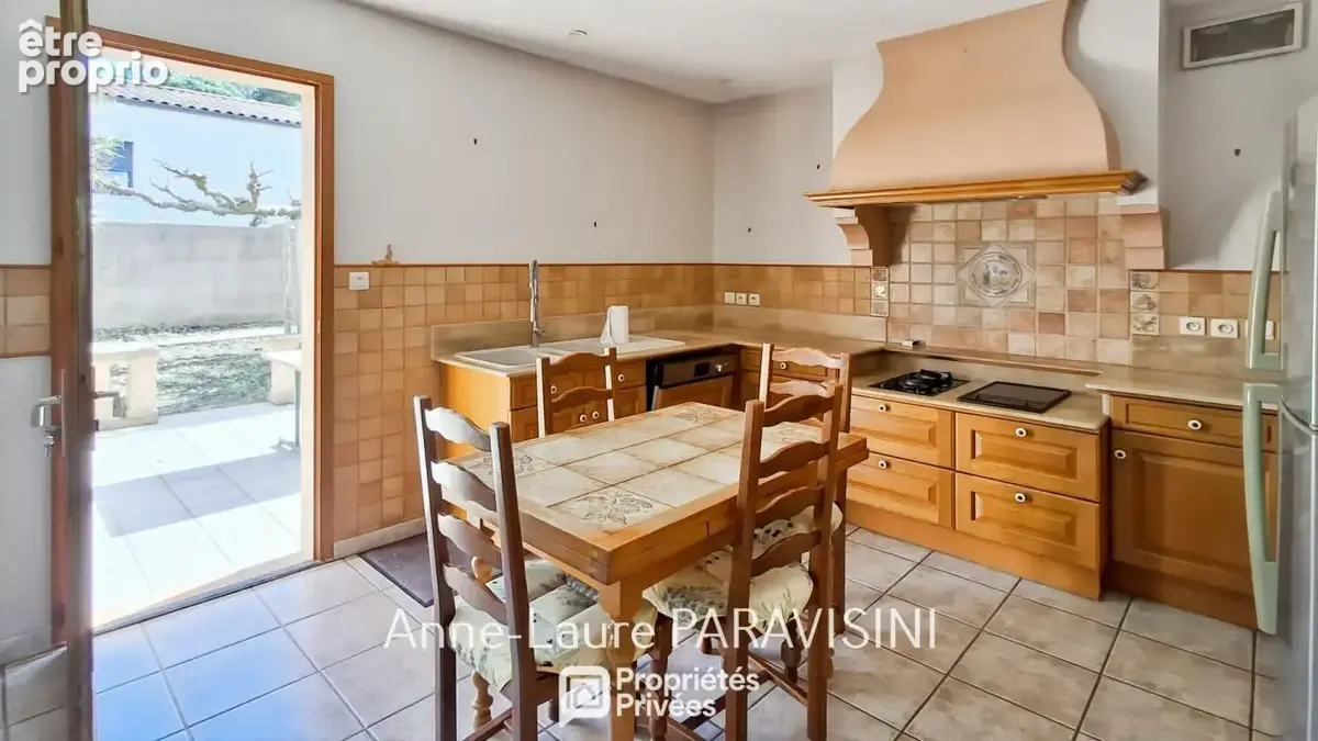 Limoux Maison de 124 m2 sur un terrain clos et arboré de 1100m² - photo 4
