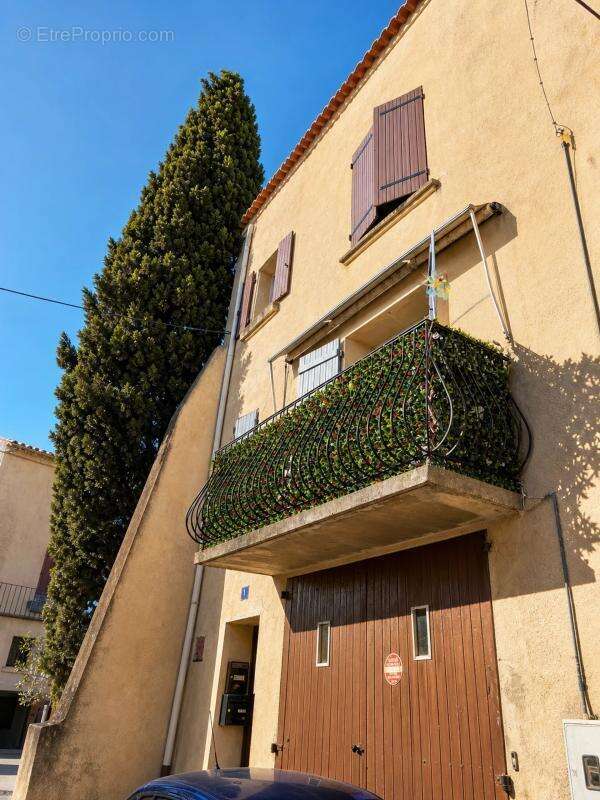 Appartement à L'ISLE-SUR-LA-SORGUE