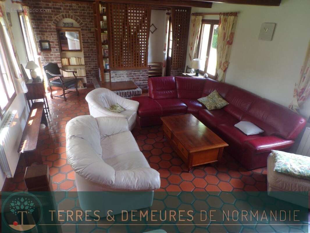 Charmante maison néo-normande de 160 m² sur grand terrain, située à 7 kms de la mer dans la Vallée de l'Yères - photo 6