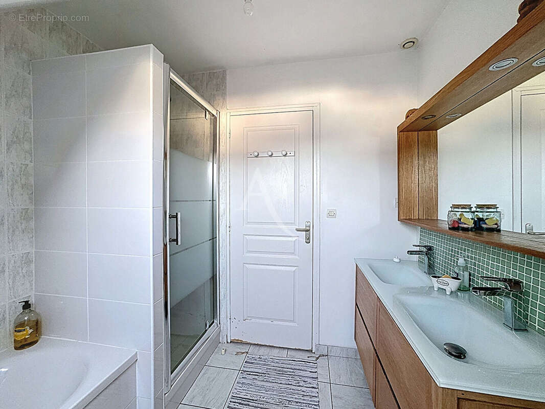 Maison à SAINT-MATHURIN-SUR-LOIRE