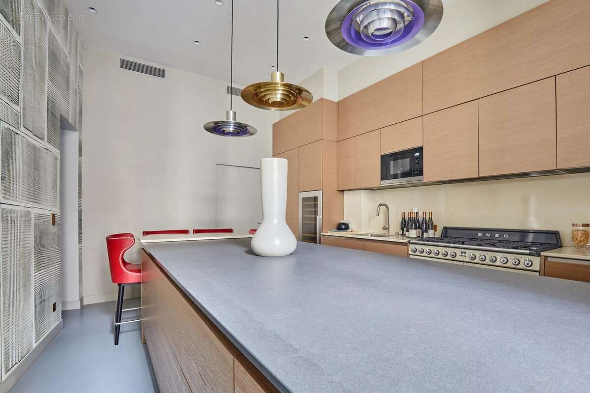 Appartement à PARIS-7E