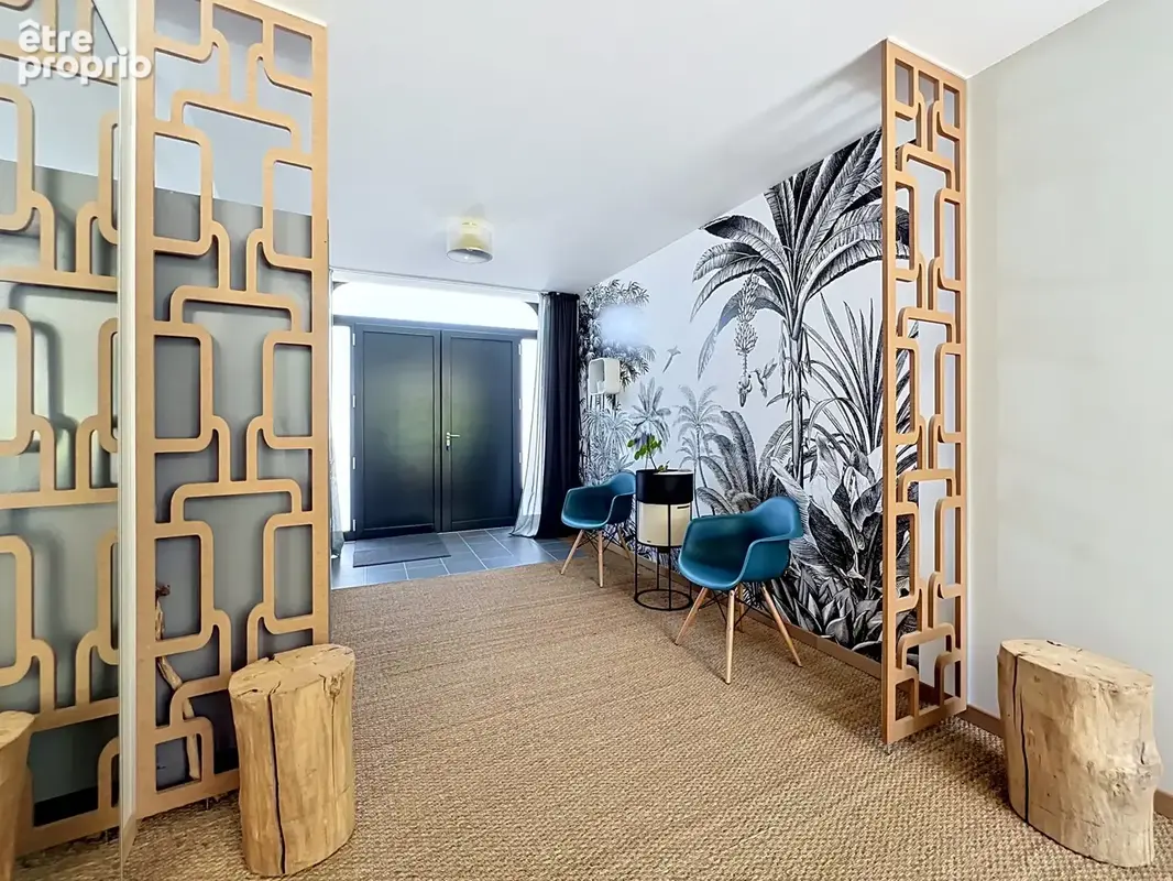 Maison de village avec jardin - 223m2 au cœur du village de Fareins - photo 6