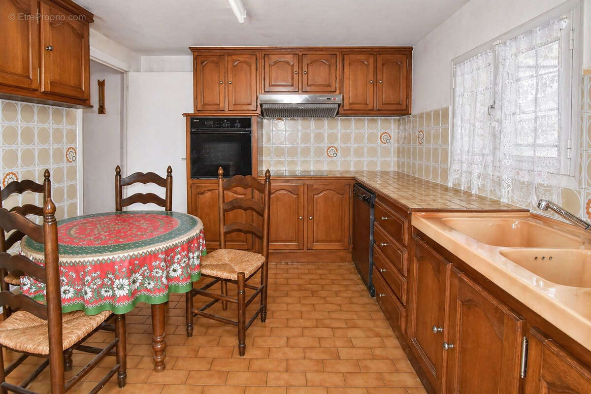 Maison à YZEURE