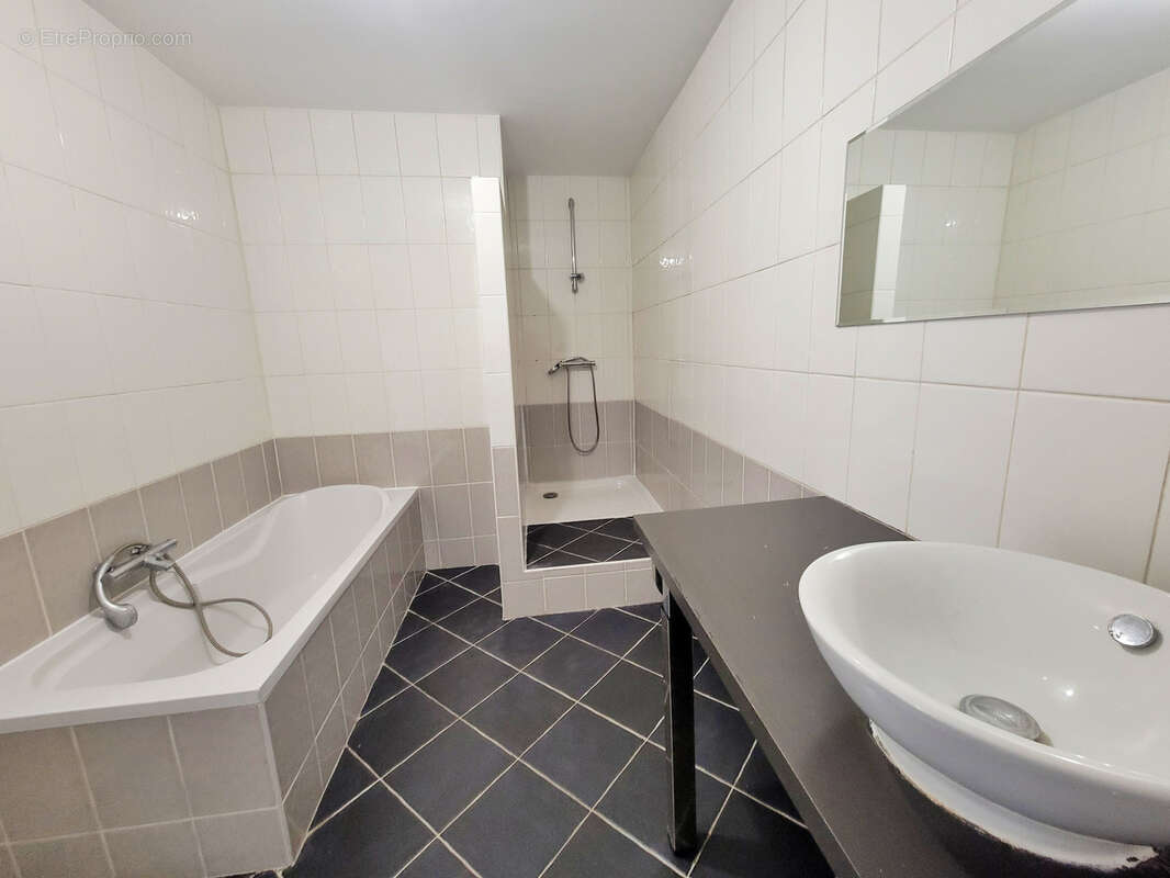 Appartement à OULLINS