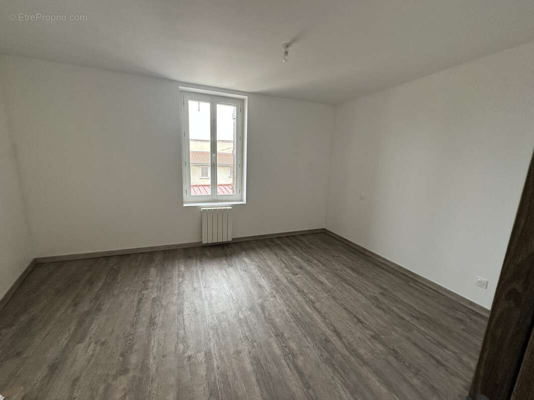 Appartement à TERNAY