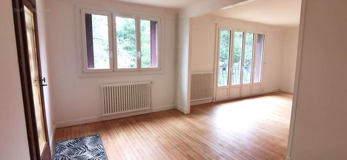 Maison à NEUVILLE-SUR-OISE