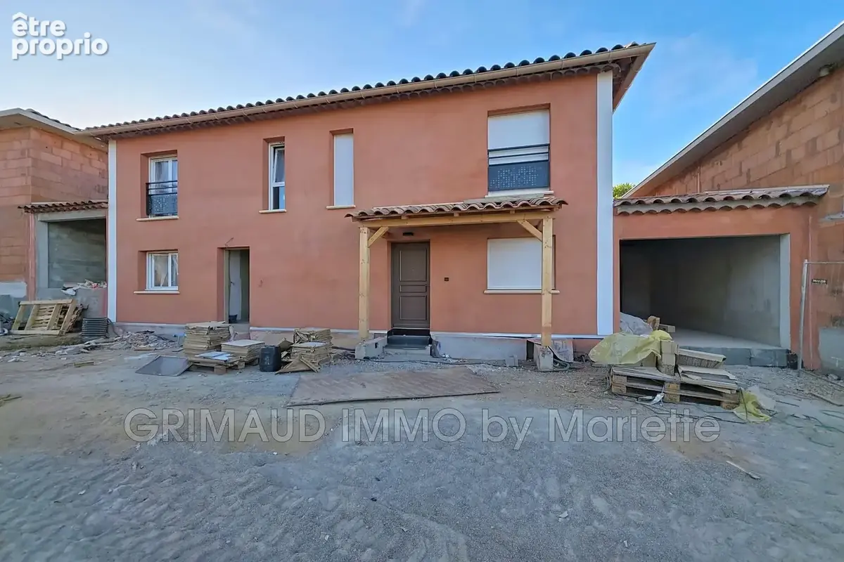 Maison 5 pièces 94 m² à vendre à Cogolin (83310) - photo 4