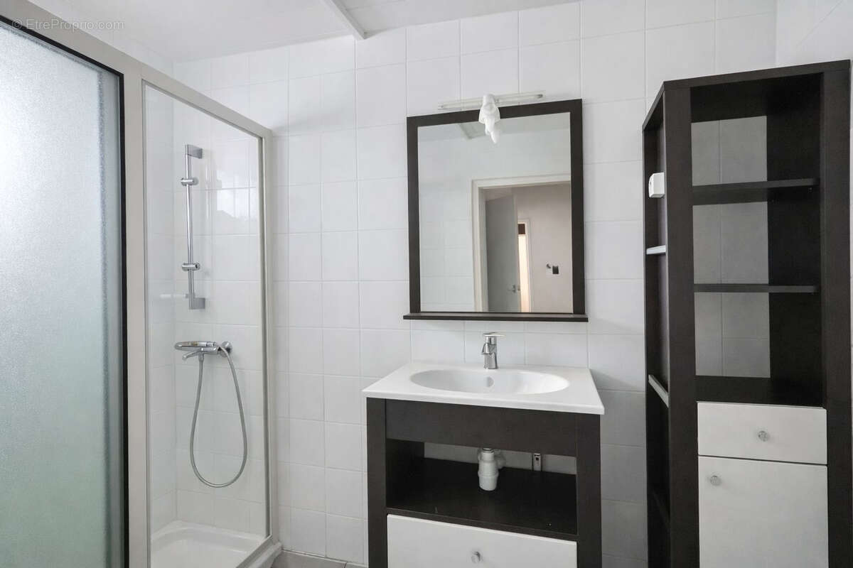 Maison à SAINT-LAURENT-D'AIGOUZE