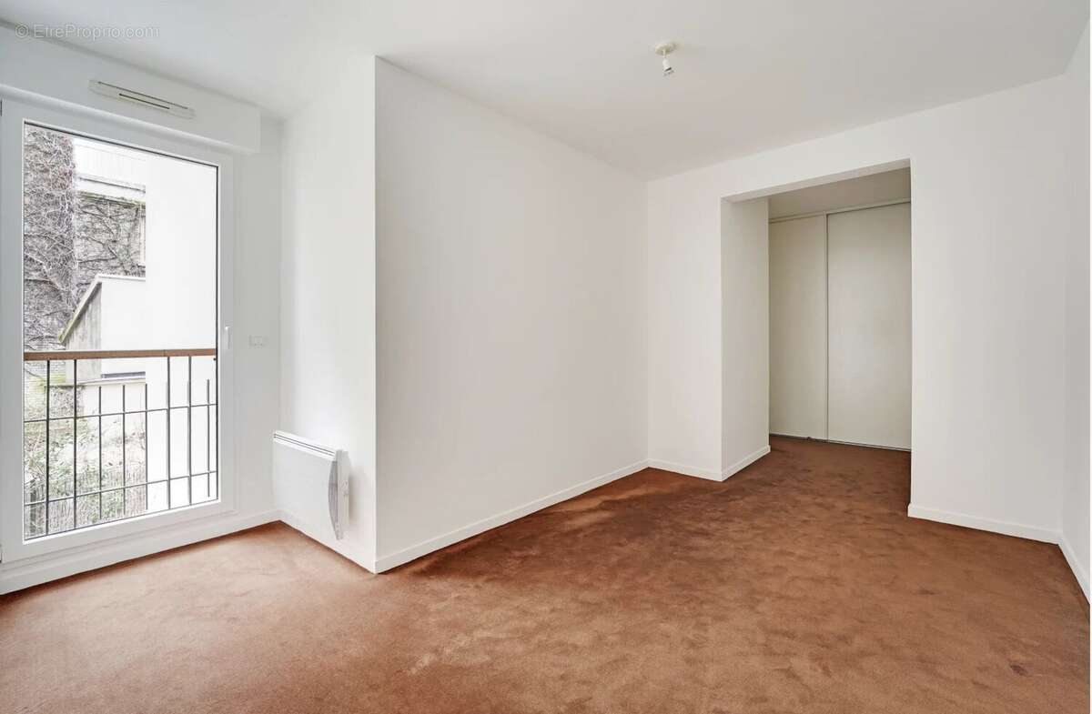 Appartement à PARIS-15E