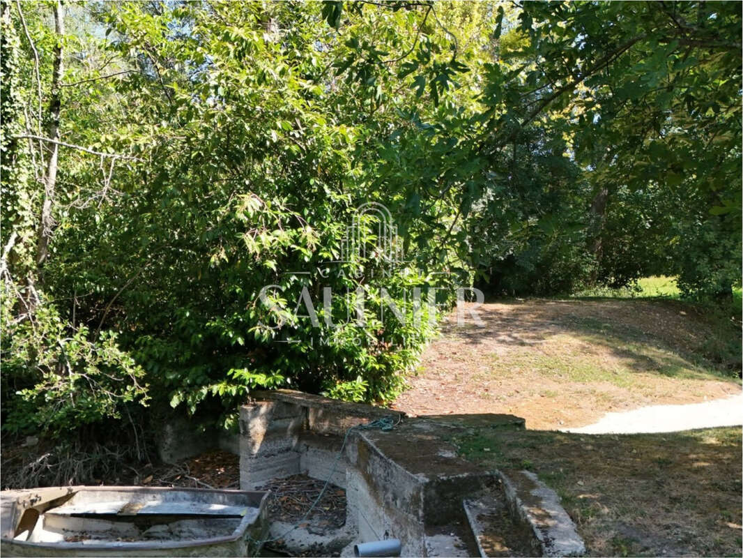 Entre Montrichard et Saint-Aignan - Moulin avec dépendances et étang. - photo 17