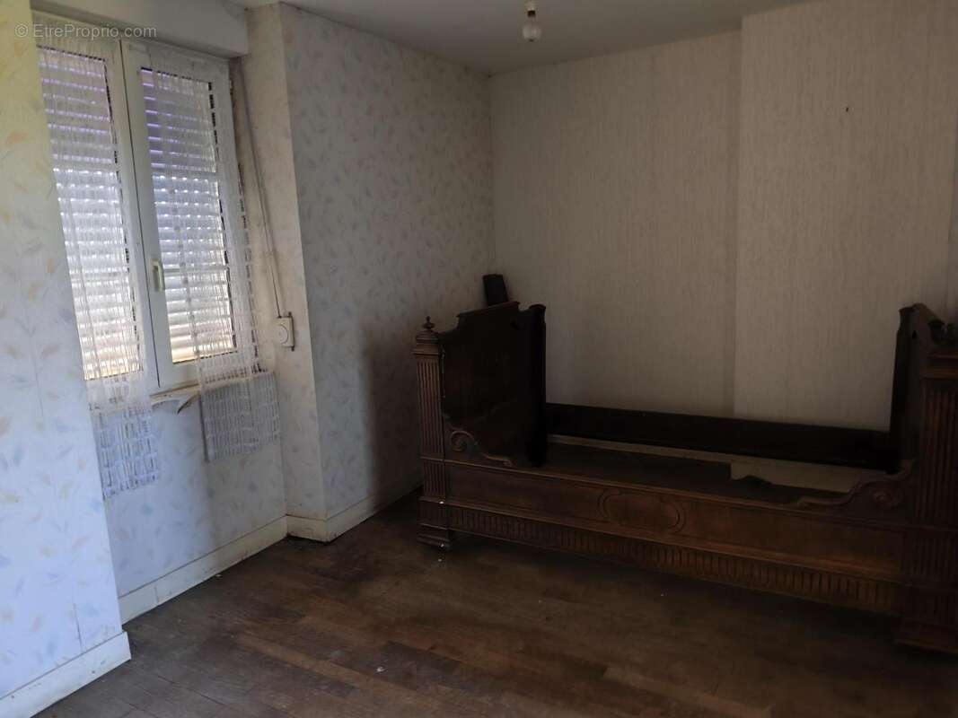 Maison à CHAMPSECRET