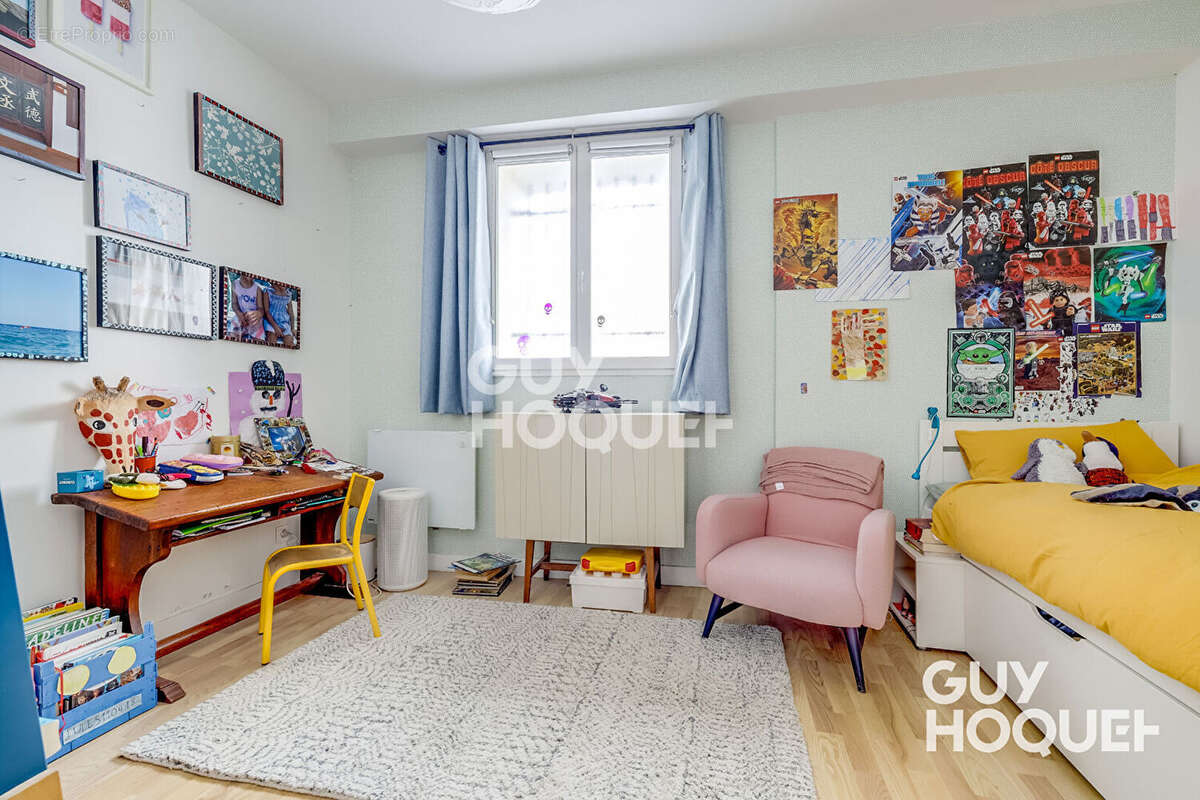 Appartement à PARIS-19E