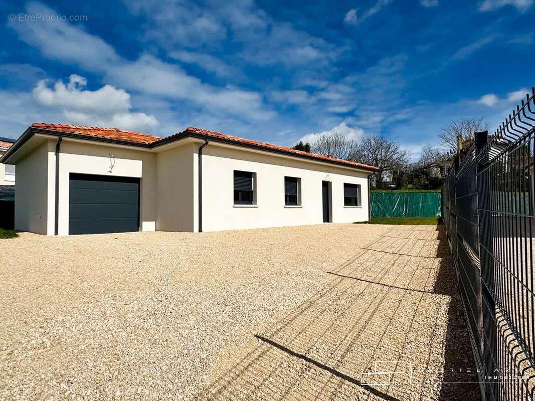 Maison 96 m² à Preignan  - photo 17