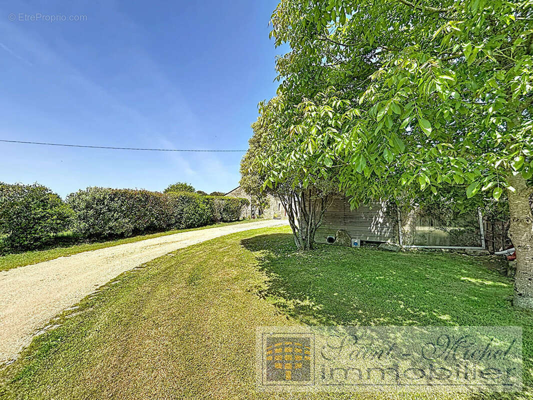 Locunolé, maison en pierres avec de très beaux volumes - photo 4