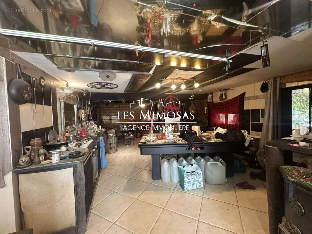 Maison à ROQUEBRUNE-SUR-ARGENS