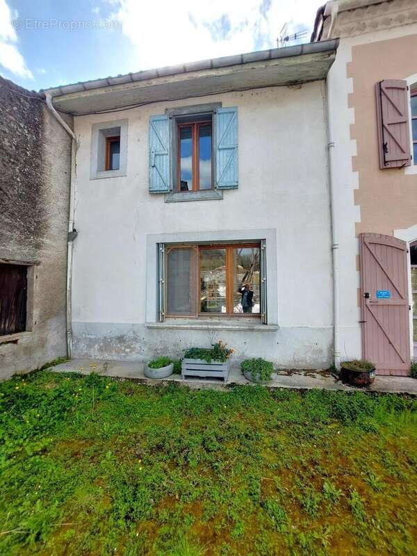 20250402114917 - Maison à SAINT-MARTORY