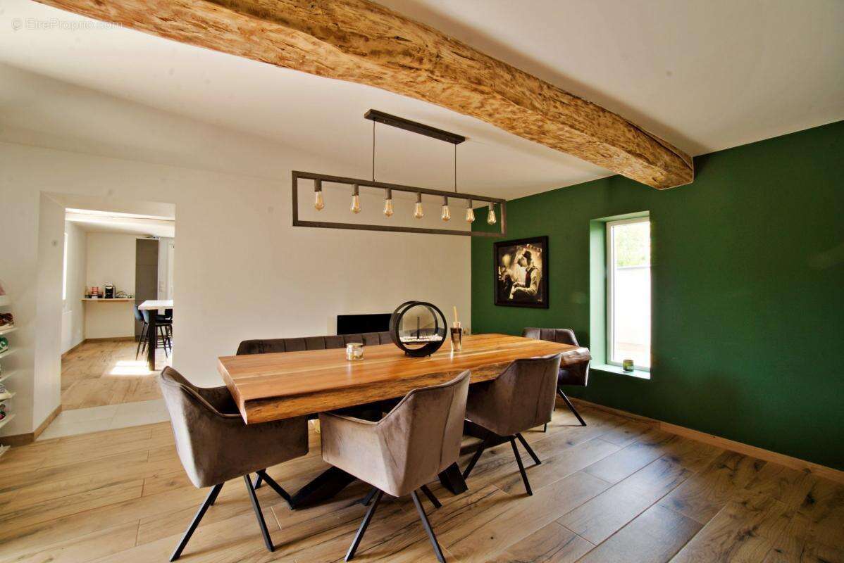 Maison à MESSIMY-SUR-SAONE