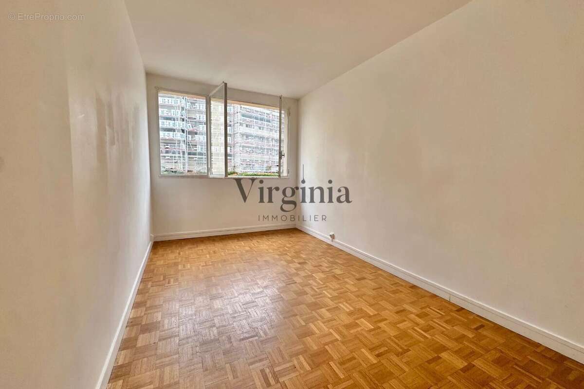 Appartement à CHARENTON-LE-PONT