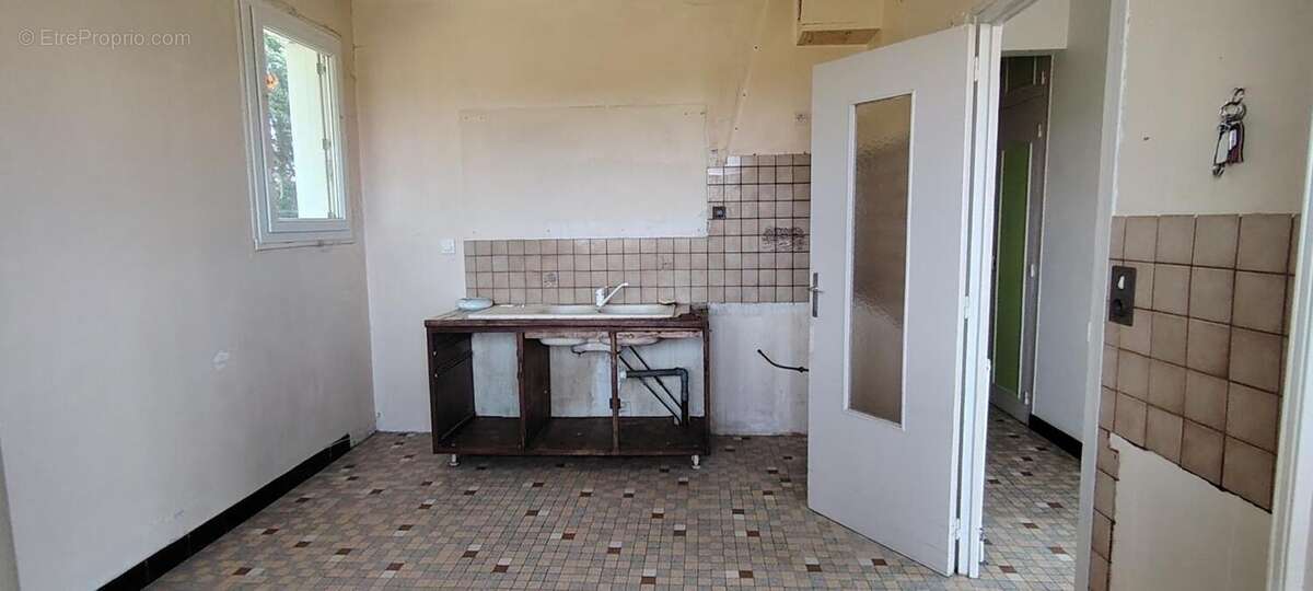 114 m2 habitables sur sous-sol complet, 4 à 5 chambres, terr - photo 4