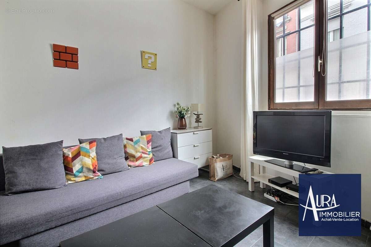 0_0003 - Appartement à LES LILAS