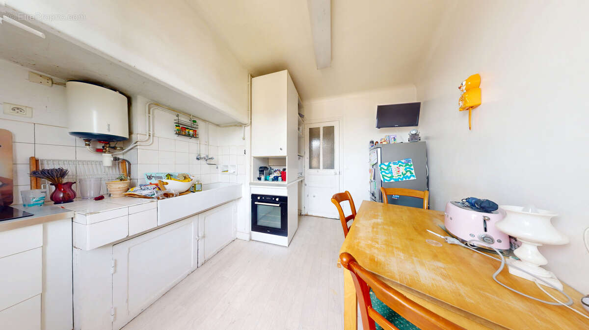 Appartement à LA GARENNE-COLOMBES