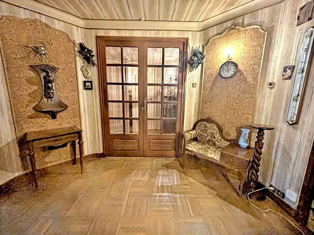 Appartement à MARSEILLE-6E