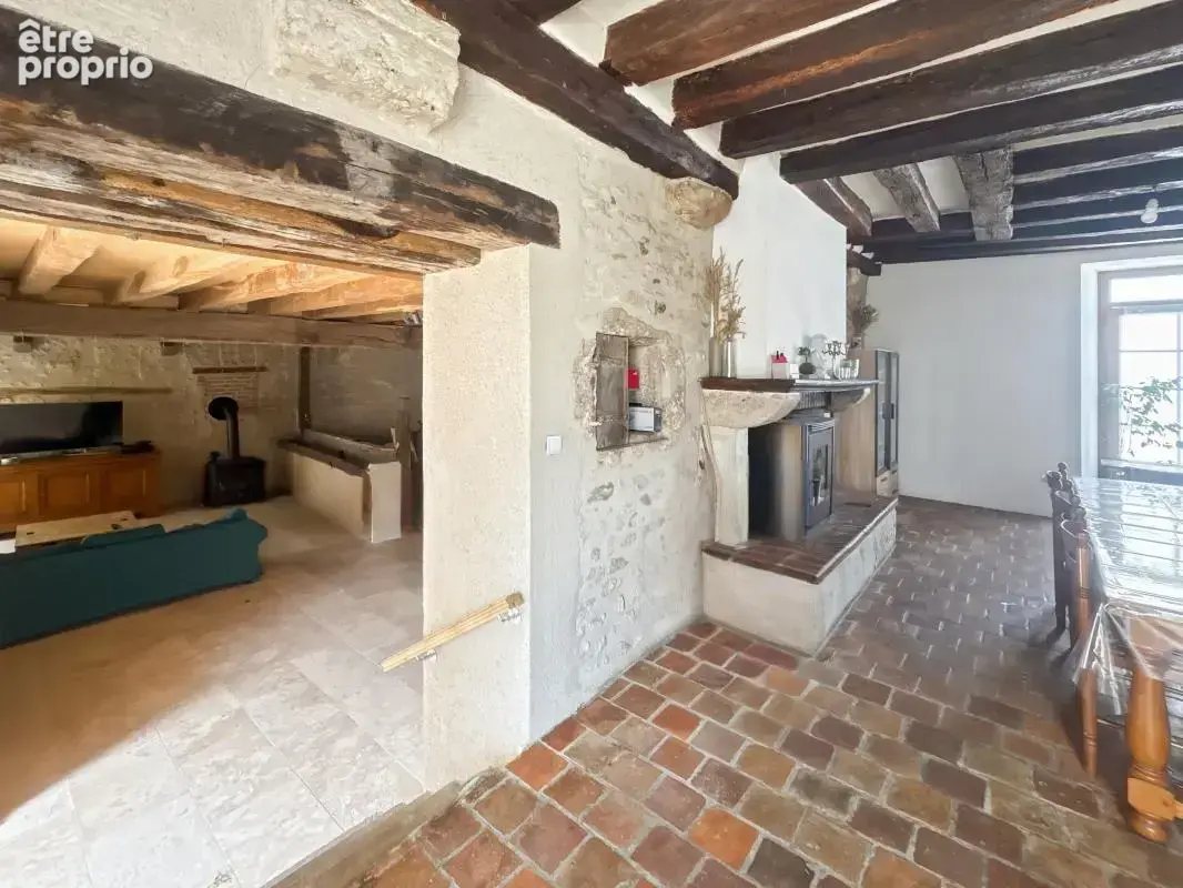 Maison à AVARAY