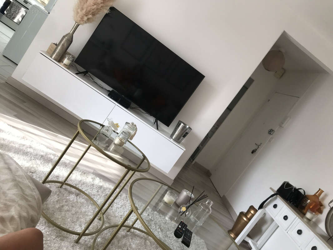 Appartement à SAINT-JULIEN-LES-VILLAS