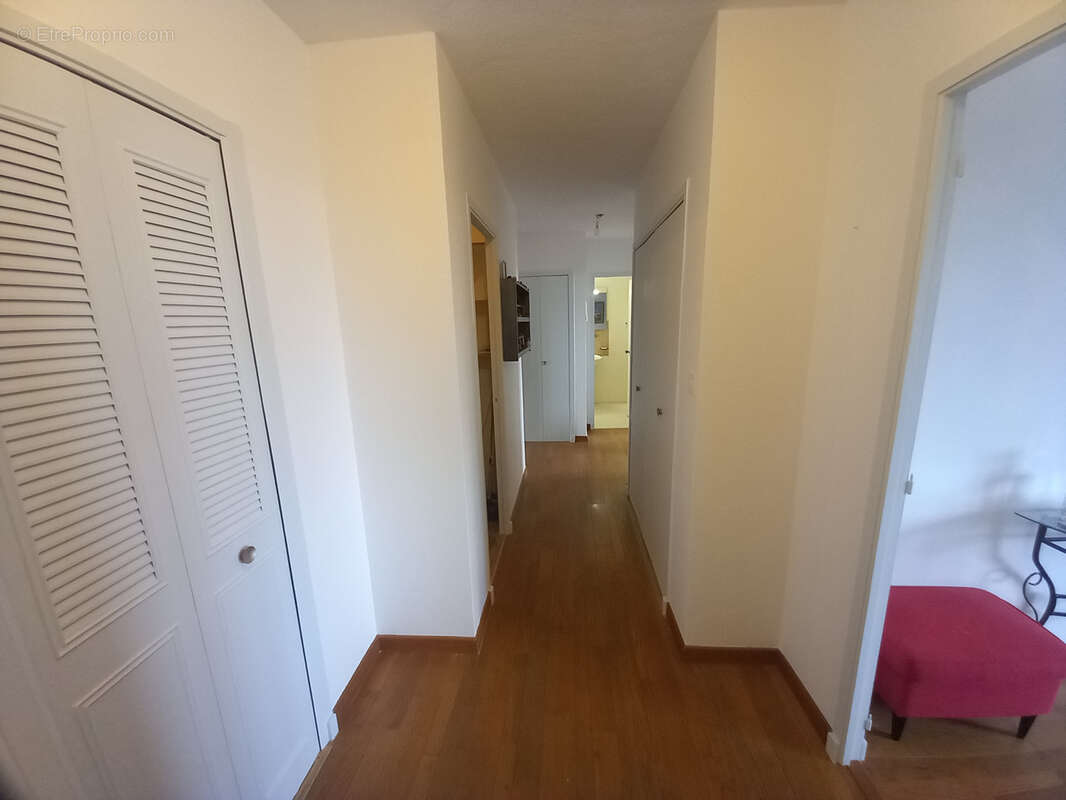 Appartement à FUMEL