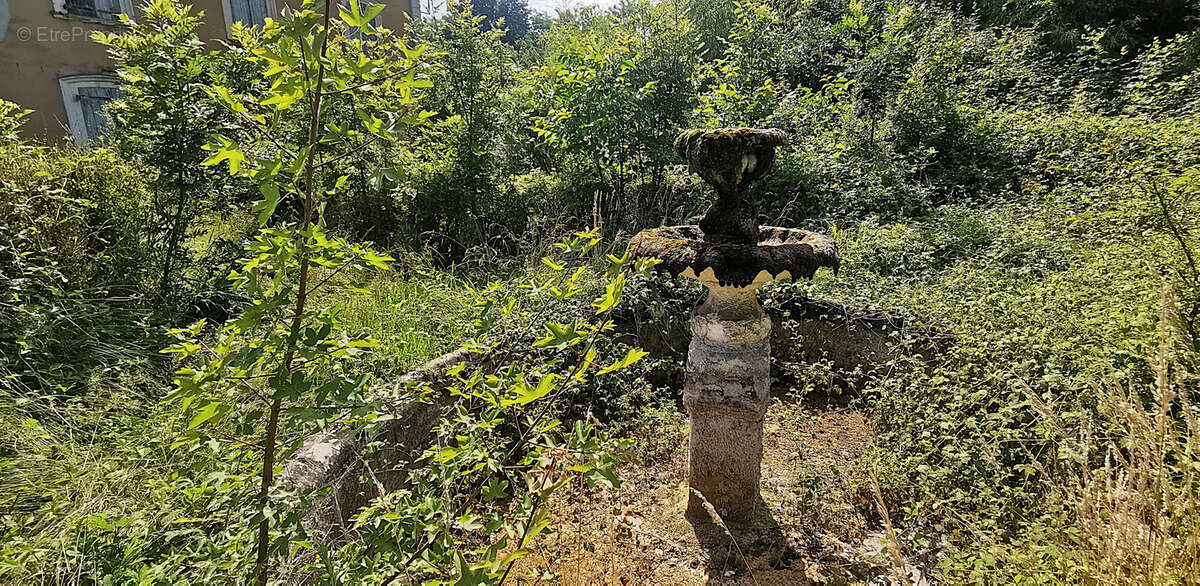 Appartement à LA TOUR-DU-PIN