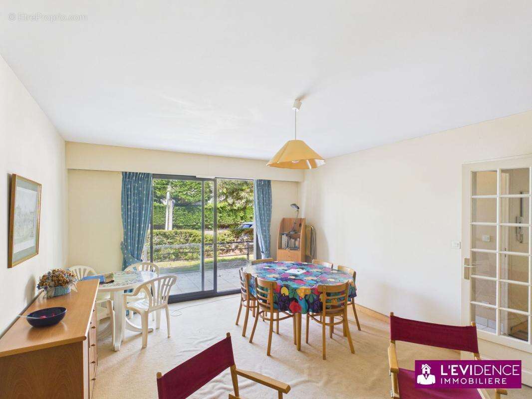 Commerce 48 m² à La Baule-Escoublac  - photo 6