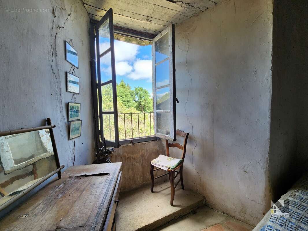 n°5 - Maison à DOURNAZAC