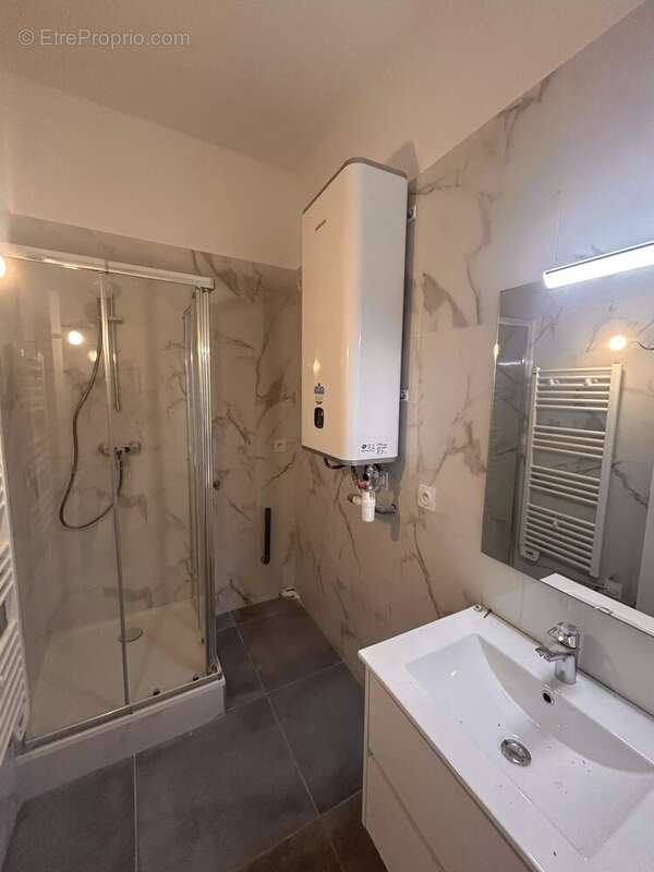 Appartement à VENCE