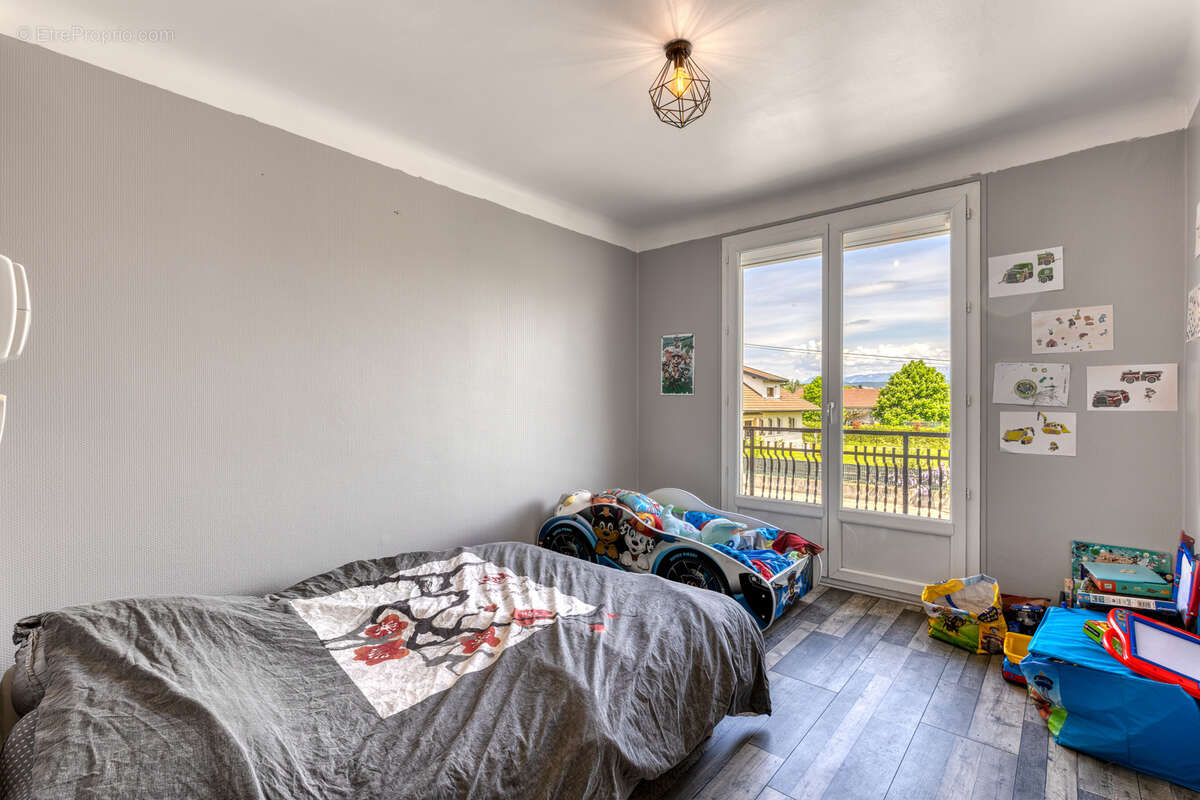 Appartement à VALLIERES