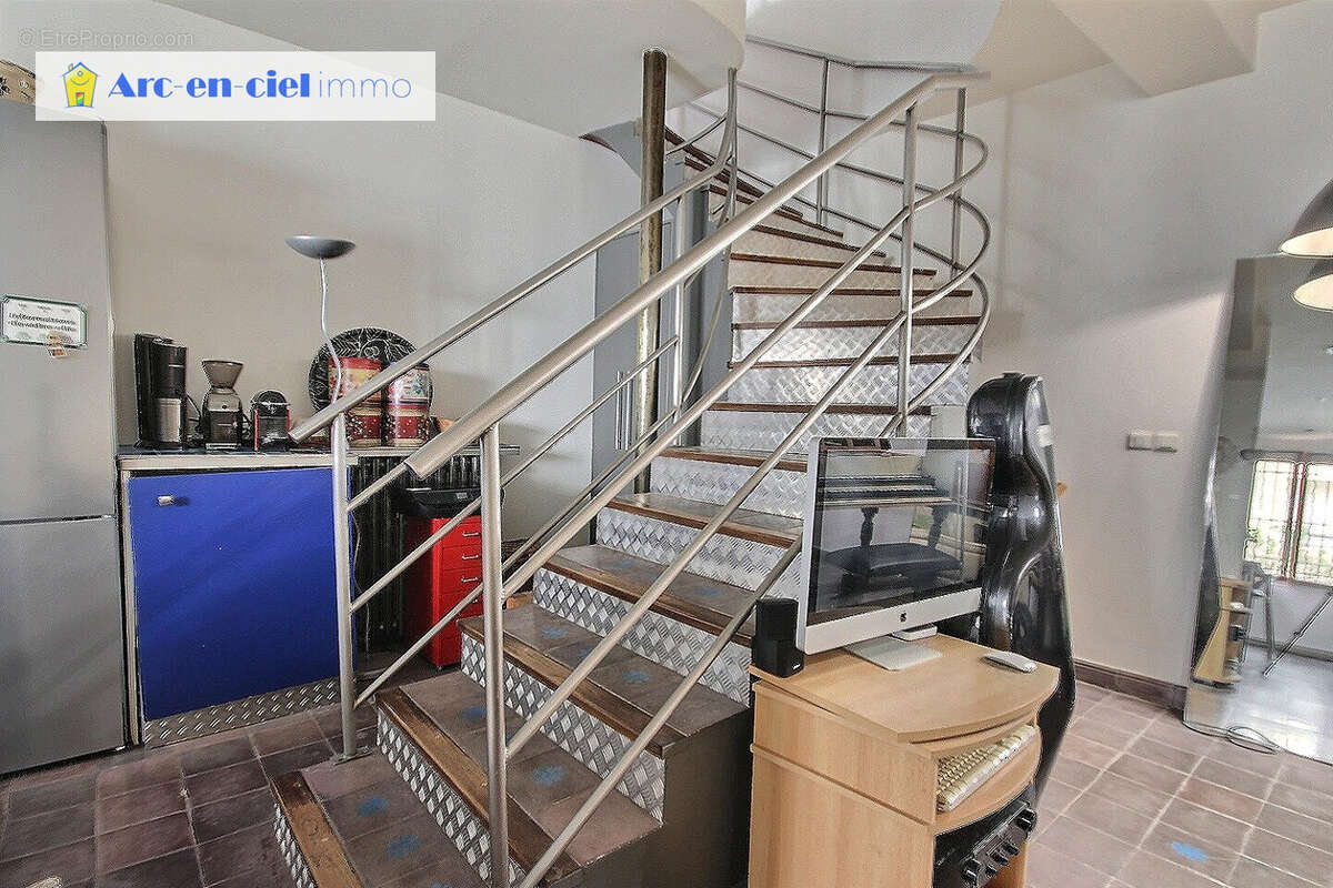 Appartement à PARIS-10E
