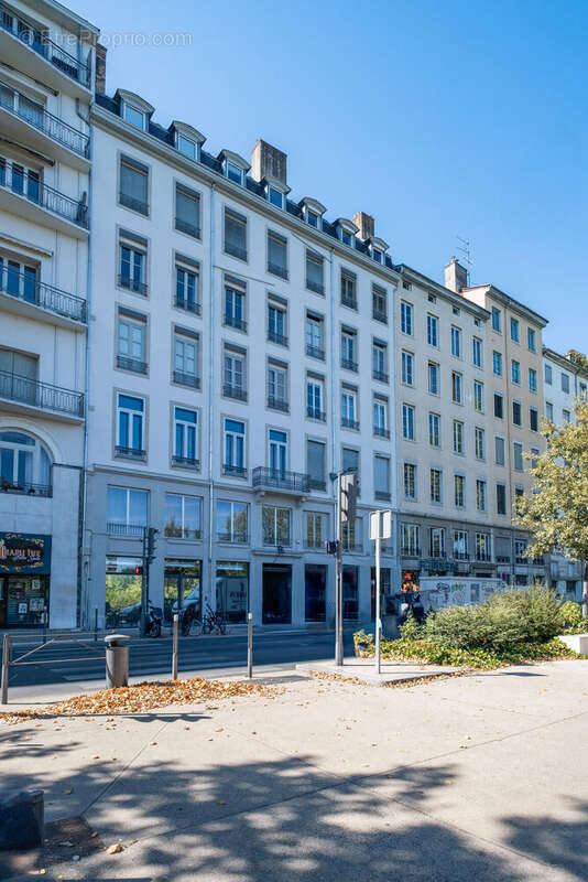 Photo 7 - Appartement à LYON-4E