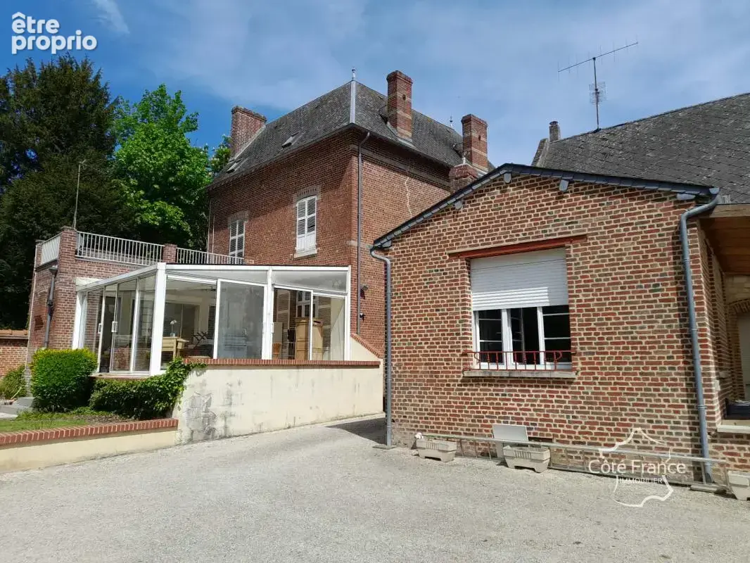 A proximité de tous commerces, lot de 3 maisons avec piscine - photo 24